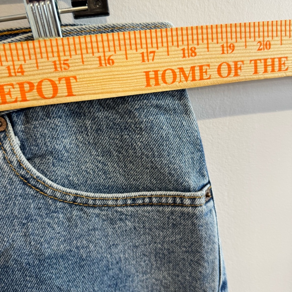 Vintage‎ Y2K Levi's jorts 550 Relaxed Fit Jean Short denim Size 36 - Picture 3 of 8